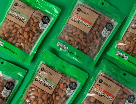 SE Grocers Whole Almonds